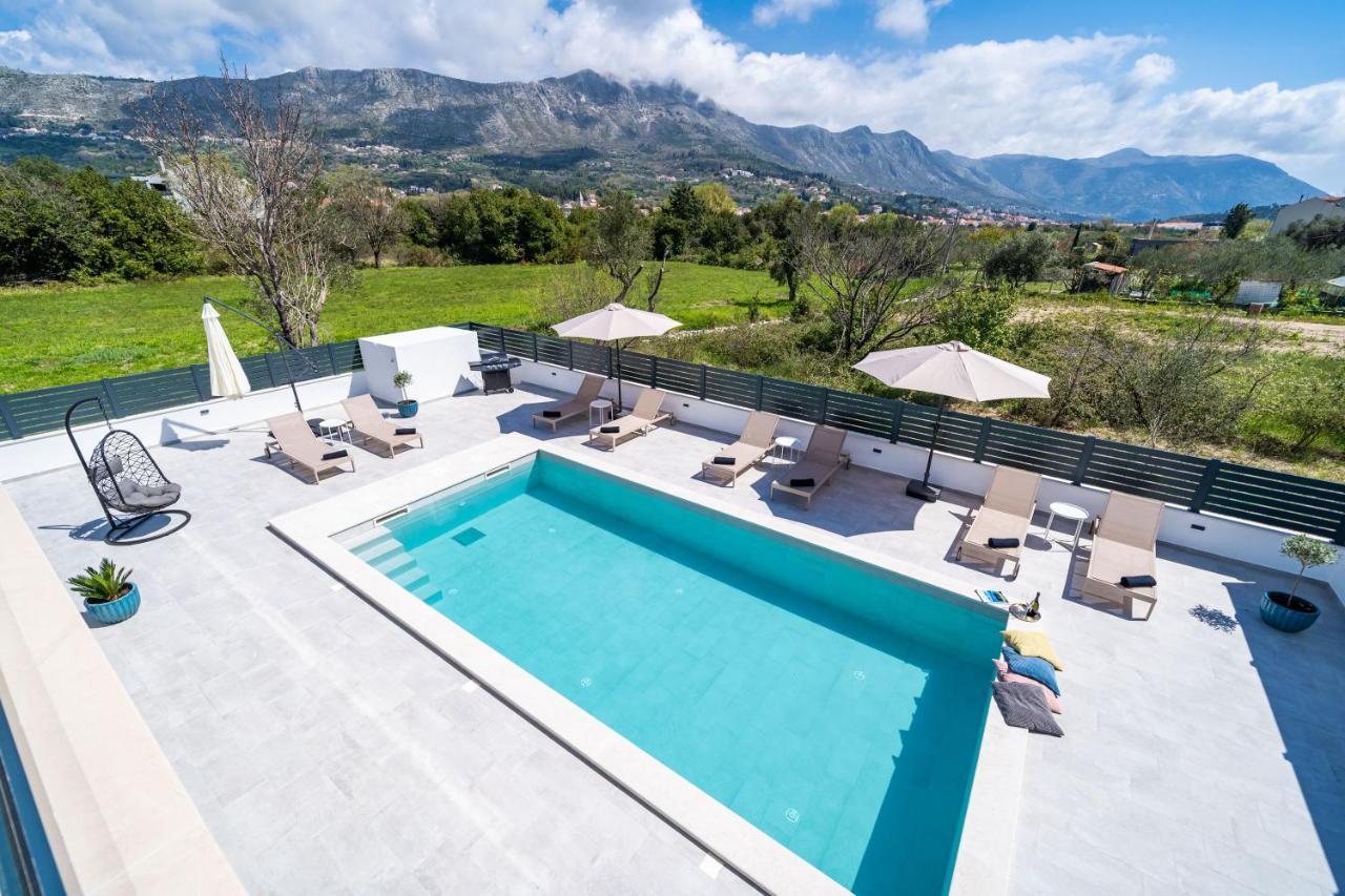 Villa Invigo - Brand New Private Pool Villa Mlini Exteriör bild