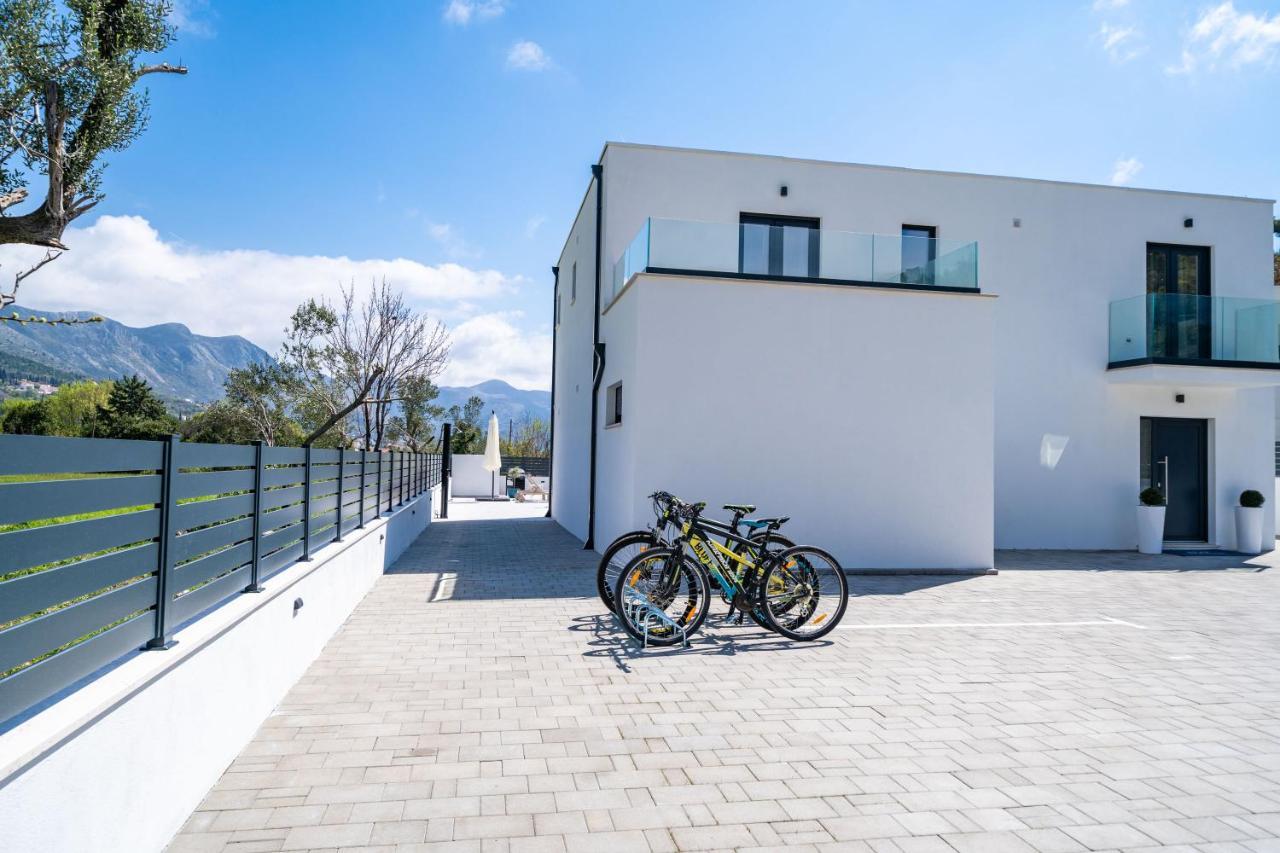 Villa Invigo - Brand New Private Pool Villa Mlini Exteriör bild